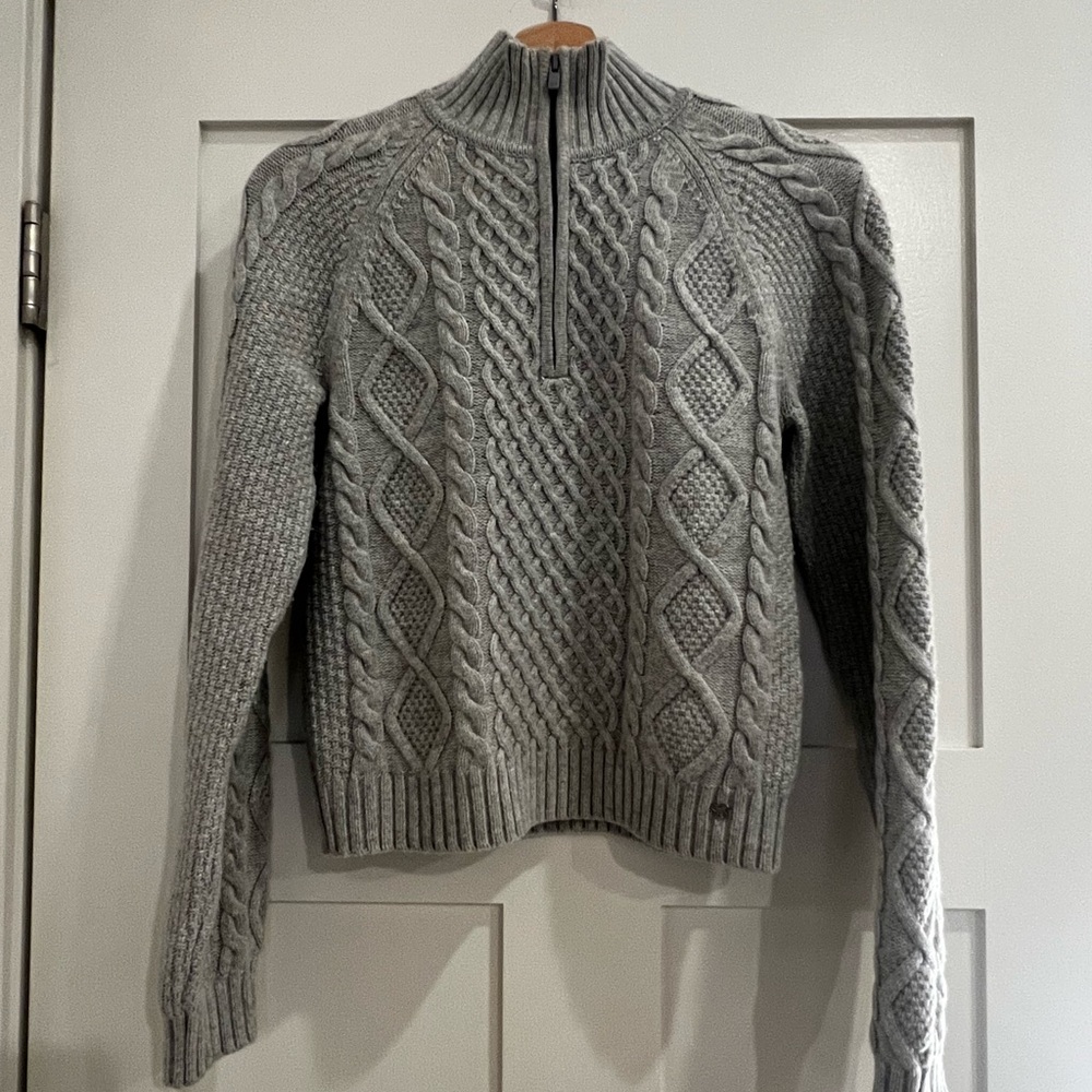 Aritzia Sunday Best Light Gray Merino Wool Sweater - Picture 3 of 5